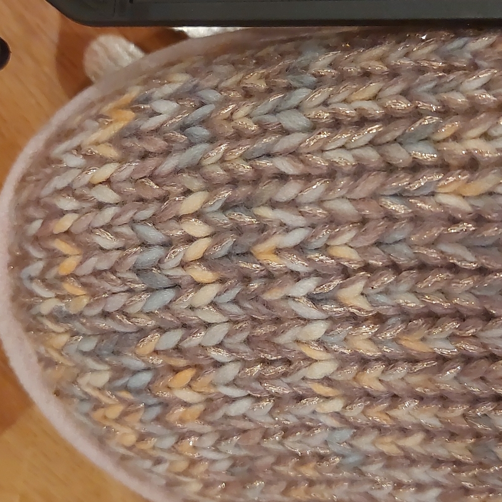 Secret Treasures Slippers - Picture 2 of 12